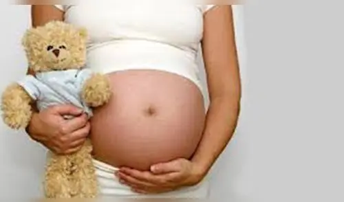 Increíble historia de la quinceañera que halló un bebé en la calle, pero resultó ser su hijo