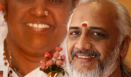 Monje hindú viene a Lima para charla espiritual