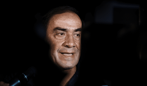 Yonhy Lescano y sus versiones sobre la manipulación de su celular Yonhy Lescano y sus versiones sobre la manipulación de su celular