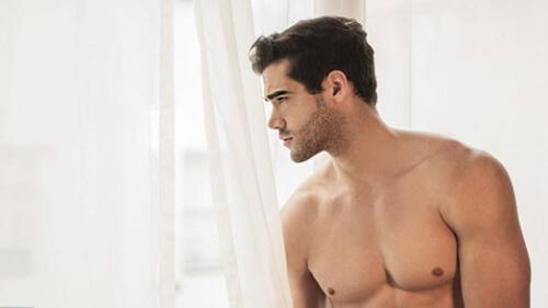 Guty Carrera piosí semidesnudo y dejó en shock a sus fans [FOTOS]