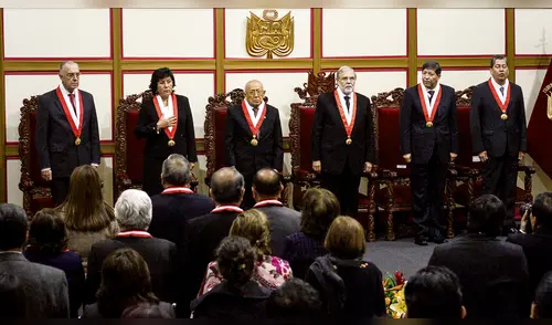 Parlamentarios renunciantes podrán formar bancadas 