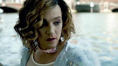 Diego Luna interpreta a una mujer trans