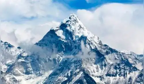 Everest: Desapareció mítica roca gigante que se encontraba a metros de la cima 