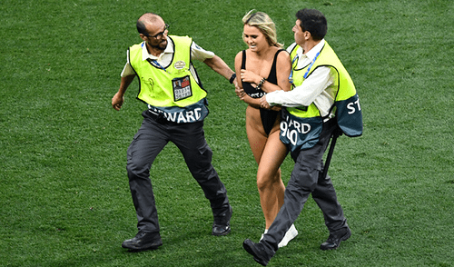 Kinsey Wolanski: La exorbitante cifra que ganó la rusa al invadir la final de la Champions League