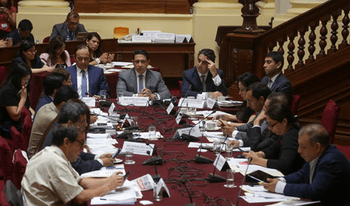 Cinco proyectos de control de fusiones y adquisiciones Cinco proyectos de control de fusiones y adquisiciones