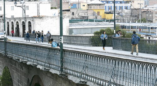 Realizarán estudio en puente.