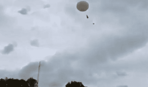 NASA: paquete cae del cielo y genera pánico [FOTOS]