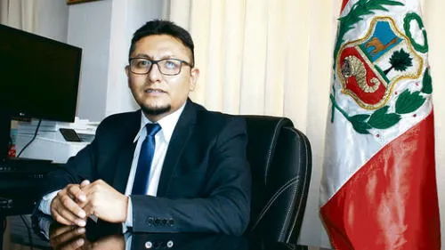 Nuevo director Arturo Ferro. Nuevo director Arturo Ferro.