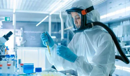 Científico español menciona la posibilidad de que el virus haya mutado y escapado de un laboratorio. Imagen referencial.