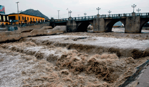 Chosica: Hallan flotando el cadáver de una mujer en el río Rímac Chosica: Hallan flotando el cadáver de una mujer en el río Rímac