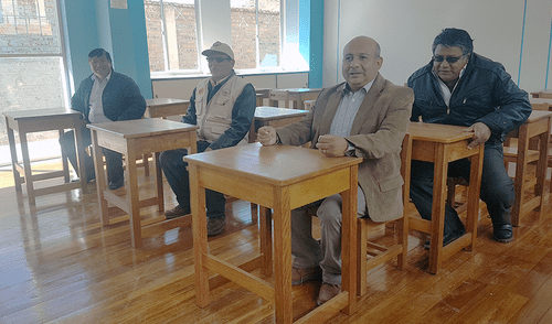 Junín: congresista Moisés Guía recorre proyectos de Trabaja Perú