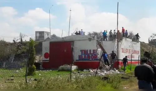 Taller pirotécnico explota y deja dos muertos [VIDEO]
