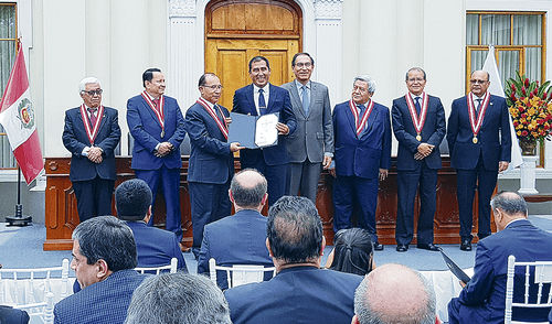 Morillo anunció “cero corrupción” en GR de Áncash tras recibir su credencial 