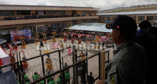 Conjuntos  participaron en el Concurso de Danza de Luces.