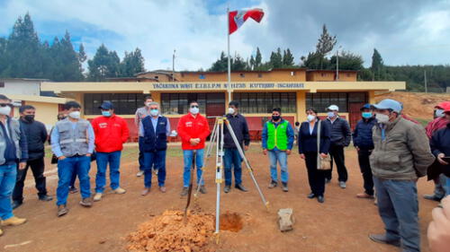 ARCC reconstruirá diez colegios en Incahuasi