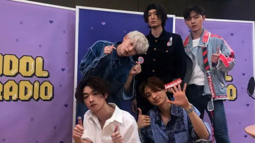 Desliza para ver más imágenes de la banda. Foto: official2z 2z