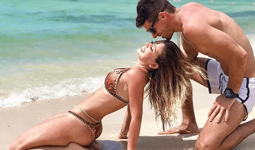 Flavia Laos comparte foto de nuevo outfit, usuario la critica y ella no se queda callada Flavia Laos comparte foto de nuevo outfit, usuario la critica y ella no se queda callada