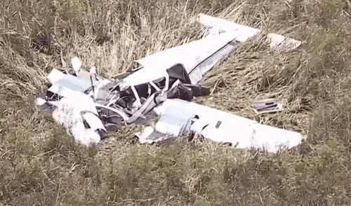 Mueren 3 personas tras colisión de dos avionetas en Florida [VIDEO]