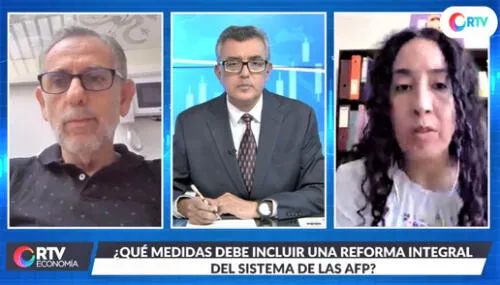 Pedro Francke y Giovanna Prialé en RTV Economía, conducido por el periodista Rumi Cevallos. Foto: Captura.