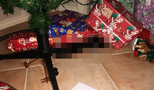 Facebook: Se toparon con algo aterrador al abrir regalos de Navidad Facebook: Se toparon con algo aterrador al abrir regalos de Navidad