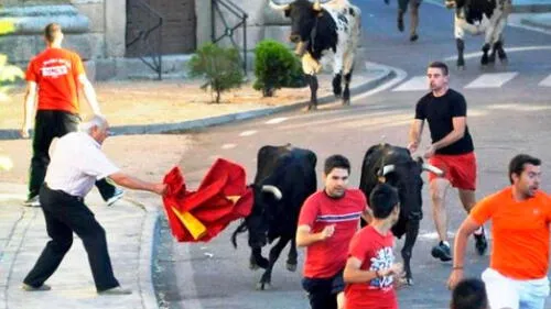 España: hombre muere tras sufrir impacto por parte de un toro