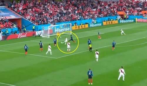 Perú vs Francia: El increíble gol que se perdió Paolo Guerrero