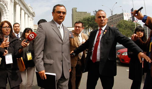 MEF: “Si por combatir la corrupción va a caer el PBI, bueno pues, mala suerte” MEF: “Si por combatir la corrupción va a caer el PBI, bueno pues, mala suerte”