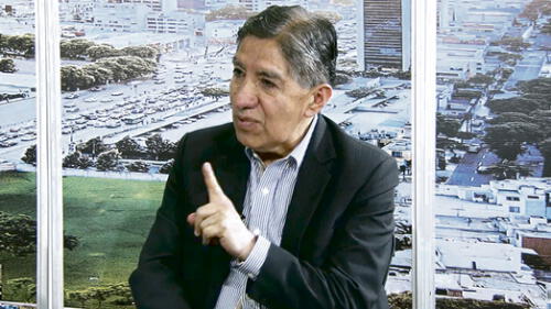 Avelino Guillén: “Chávarry no puede sacar a fiscales del equipo especial” Avelino Guillén: “Chávarry no puede sacar a fiscales del equipo especial”