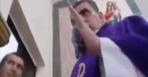 Sacerdote perdió los papeles y le faltó el respeto a la menor, a la mujer que le reclamó y al Obispo. Sacerdote perdió los papeles y le faltó el respeto a la menor, a la mujer que le reclamó y al Obispo.