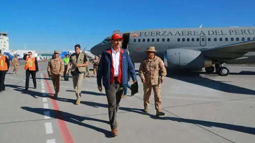 Moquegua: Martín Vizcarra entrega 70 "casitas calientes" en Ubinas Moquegua: Martín Vizcarra entrega 70 "casitas calientes" en Ubinas