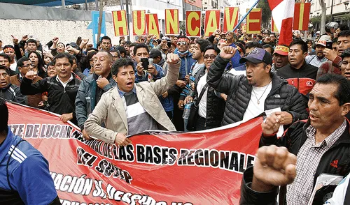 El gobierno alista un decreto para contratar reemplazo de maestros El gobierno alista un decreto para contratar reemplazo de maestros