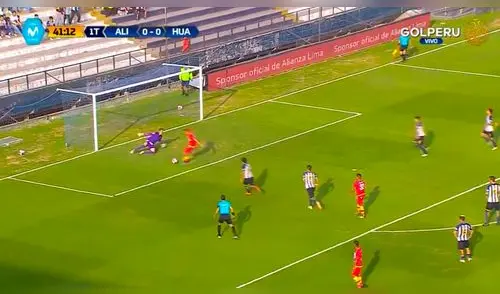 Alianza Lima vs Sport Huancayo: Carlos Neumann falla penal pero de rebote pone el 1-0 [VIDEO]