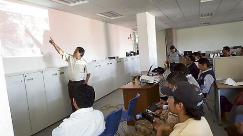 Moquegua: Volcán Ticsani sigue intranquilo pero no hay riesgo de erupción
