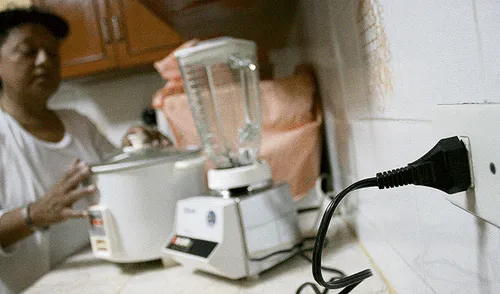 Polémica por posible alza en las tarifas eléctricas