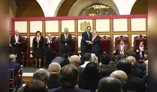 Presidente del TC reitera su compromiso en la lucha contra la corrupción Presidente del TC reitera su compromiso en la lucha contra la corrupción