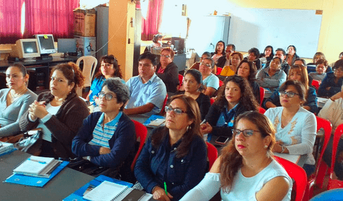 Directores recibieron charlas de especialistas como medida preventiva.