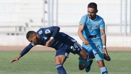 caída. Cristal cayó goleado en Juliaca pero igual está en las semifinales por el título.