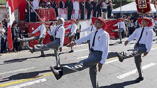 DESFILE ESCOLAR DESFILE ESCOLAR