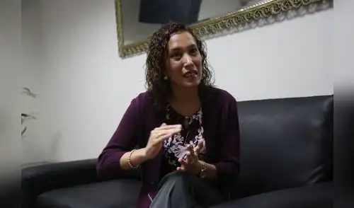 Noceda denuncia a congresista por tocamiento indebido Noceda denuncia a congresista por tocamiento indebido