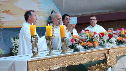Obispo de Chiclayo pide no dejarse engañar por falsos sacerdotes Obispo de Chiclayo pide no dejarse engañar por falsos sacerdotes