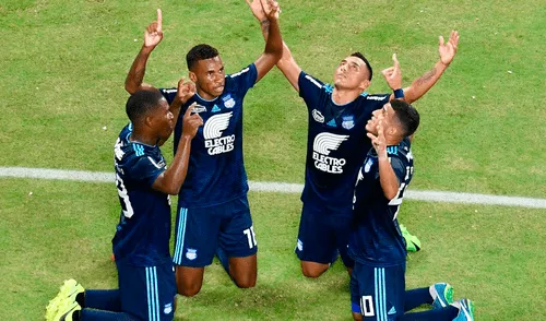 Emelec goleó 4-1 a Guayaquil por la Copa Banco del Pacífico