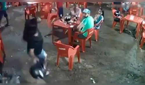 YouTube: descubrieron infidelidad de sus esposos y tomaron radical decisión YouTube: descubrieron infidelidad de sus esposos y tomaron radical decisión