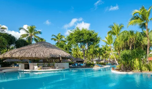 Vía Facebook: pareja presumió su viaje a 'Punta Cana', pero una foto reveló la verdad