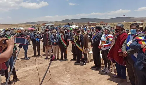 Dirigentes aimaras del distrito de Capazo e Ilave acordaron reiniciar la huelga. Foto: La República