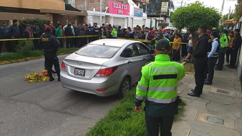 Ladrones pretendían escapar a bordo de un auto robado. Ladrones pretendían escapar a bordo de un auto robado.