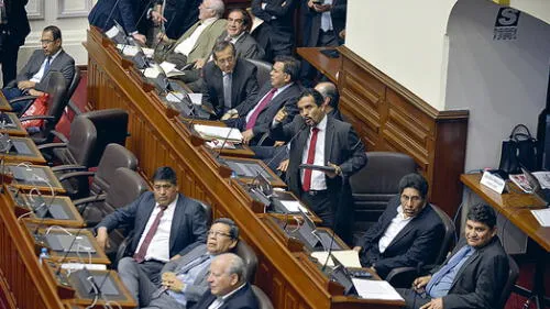Aprismo ataca informe en minoría que incluye a García
