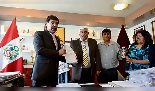 Nuevas empresas operarán rutas de transporte urbano Nuevas empresas operarán rutas de transporte urbano