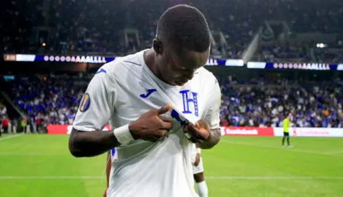 Honduras vence 4-0 a El Salvador