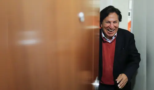 Odebrecht habría pagado coimas por tres obras más en gobierno de Alejandro Toledo Odebrecht habría pagado coimas por tres obras más en gobierno de Alejandro Toledo