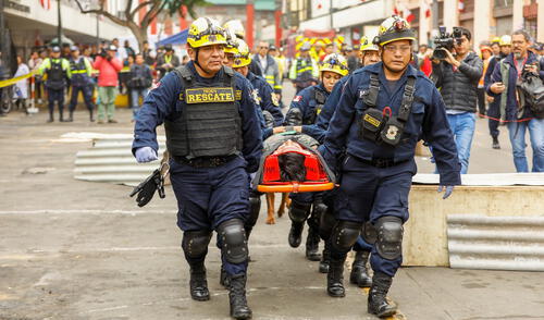 Realizan simulacro de incendio en Mercado Central Realizan simulacro de incendio en Mercado Central